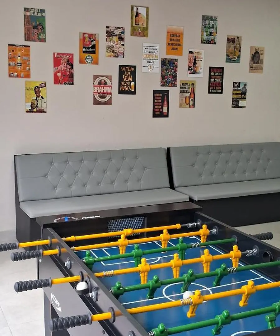 Sobrado Com 3 Suites, Piscina, Sala De Jogos, Playground, Garagem Para 4 Carros Florianópolis